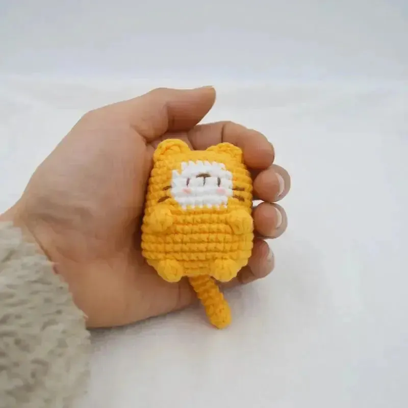 Adorable Knitted Cat Keychains - Kawaii Crochet Cat Doll Keyrings for Bags and Car Keys