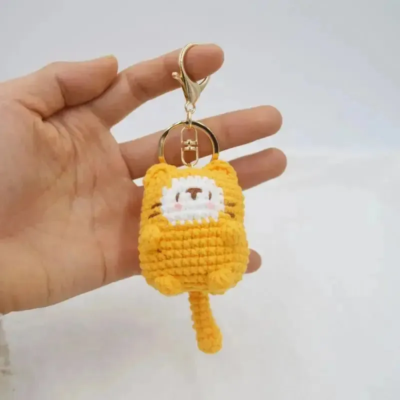 Adorable Knitted Cat Keychains - Kawaii Crochet Cat Doll Keyrings for Bags and Car Keys