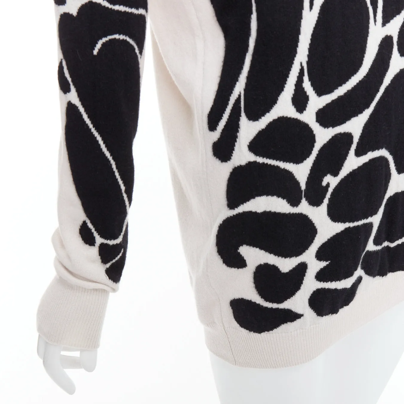 BOTTEGA VENETA 100% cashmere cream black abstract intarsia V-neck sweater IT40 S