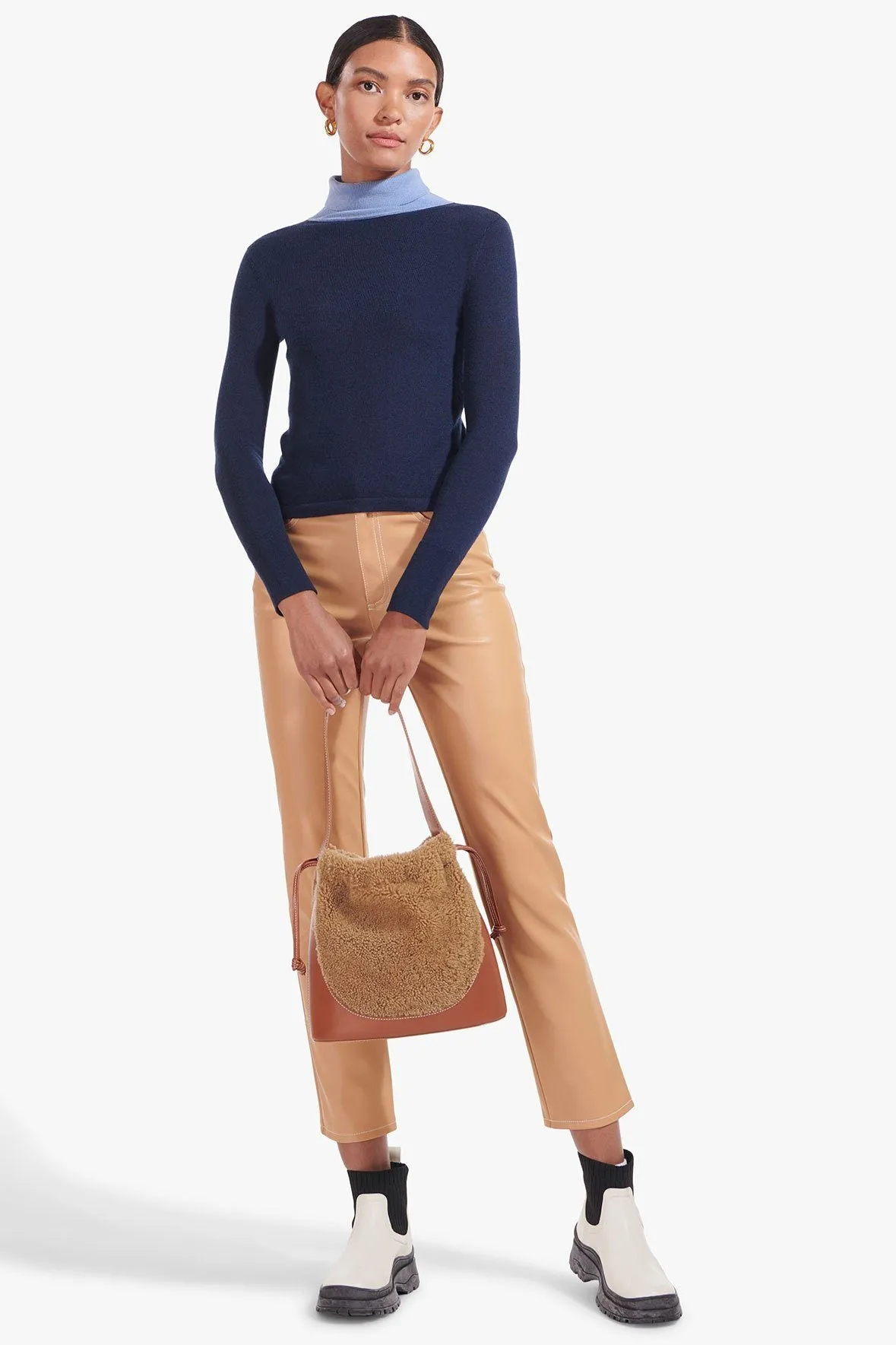 CINCH SHEARLING BUCKET BAG | NATURAL TAN